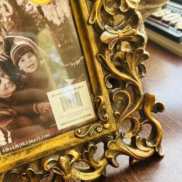 New Better homes Gold Picture Frame for 4x6 Photo Heavy Resin MCM Style Ornate - Picture 4 of 10